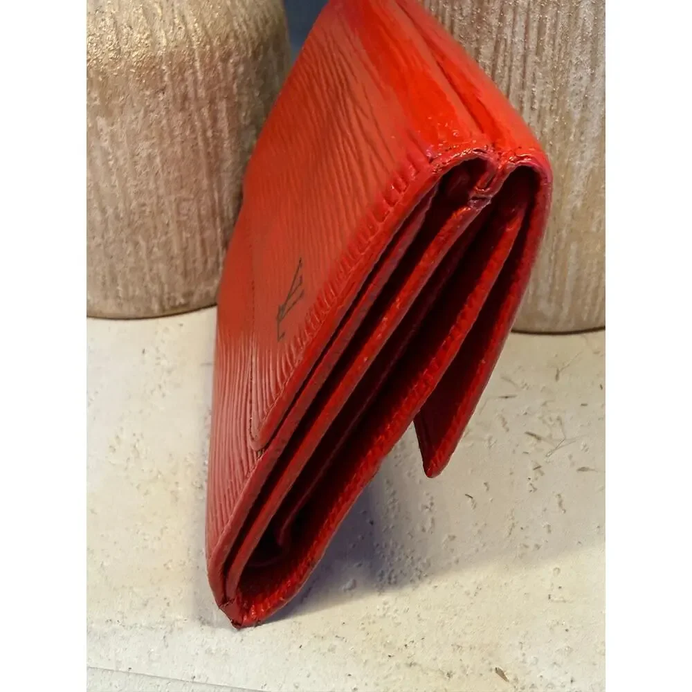 Louis Vuitton Epi Leather Elise Wallet - Picture 2 of 15